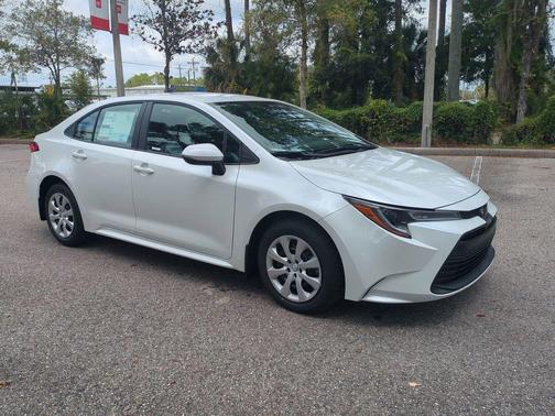 2026 Toyota Corolla LE