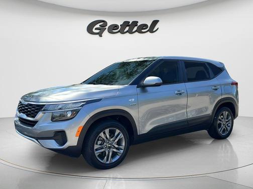 Steel Gray 2021 Kia Seltos LX