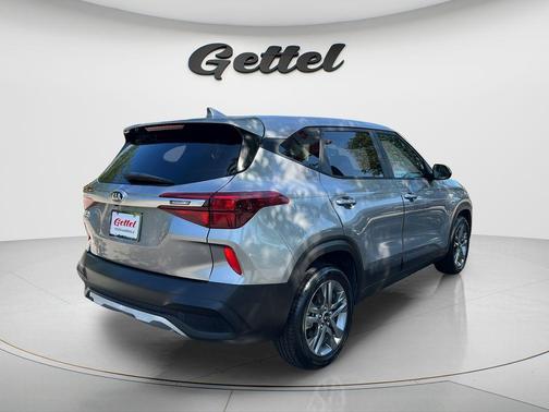 Steel Gray 2021 Kia Seltos LX