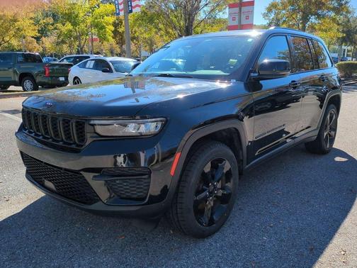 2023 Jeep Grand Cherokee Altitude