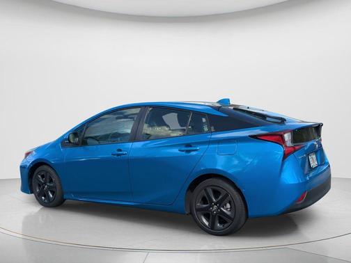 2022 Toyota Prius L