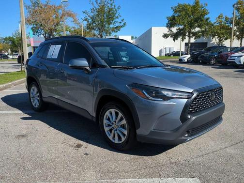 2023 Toyota Corolla Cross LE