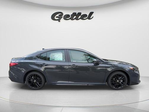 UNDERGROUND 2026 Toyota Camry SE