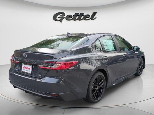 UNDERGROUND 2026 Toyota Camry SE
