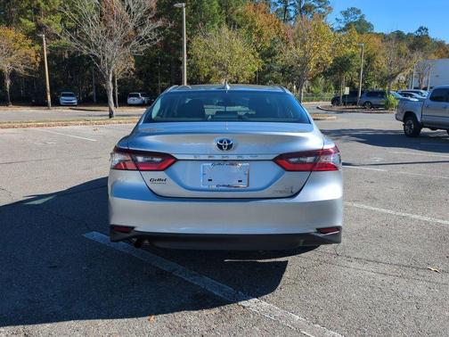 2021 Toyota Camry Hybrid LE