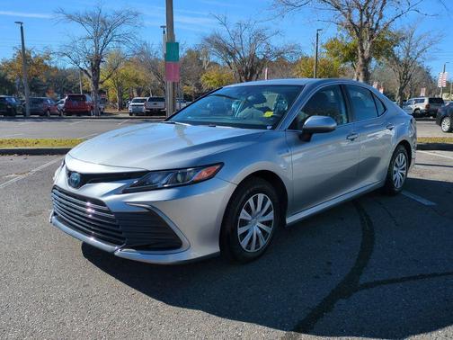 2021 Toyota Camry Hybrid LE