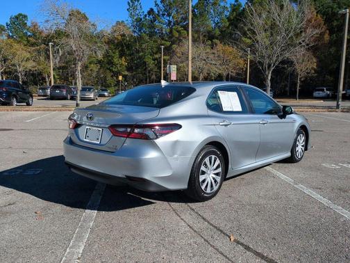 2021 Toyota Camry Hybrid LE