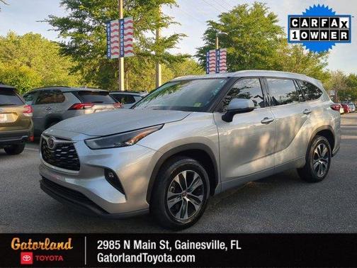 2022 Toyota Highlander Hybrid XLE
