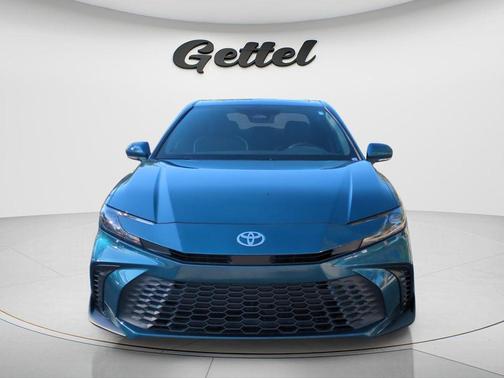Ocean 2025 Toyota Camry SE