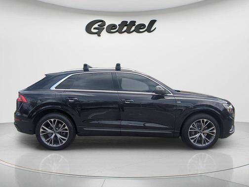 Orca Black Metallic 2021 Audi Q8 55 Premium Plus
