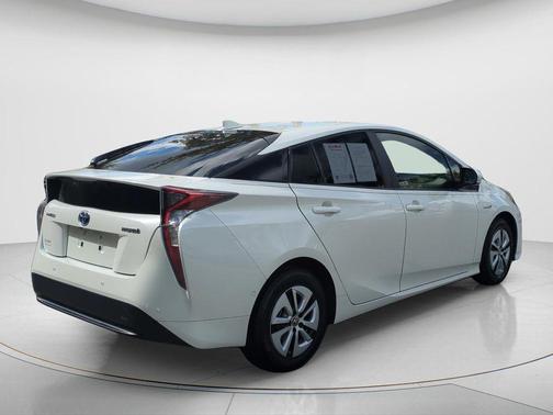 2018 Toyota Prius Three