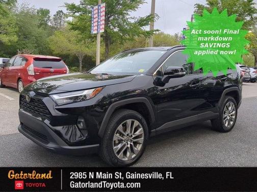 2022 Toyota RAV4 XLE Premium