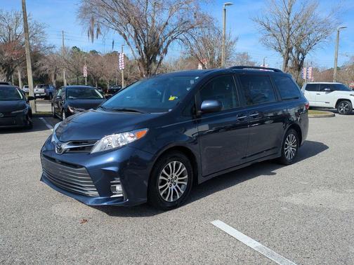 2020 Toyota Sienna Limited