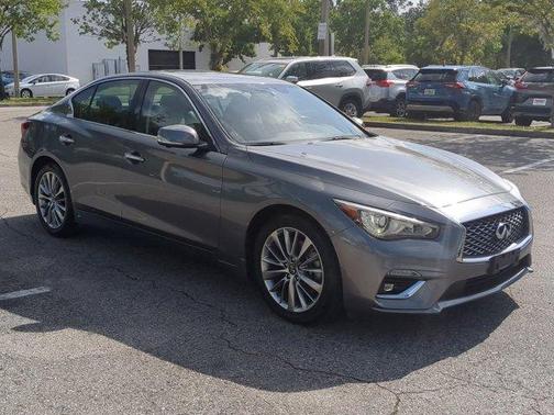 2022 INFINITI Q50 LUXE