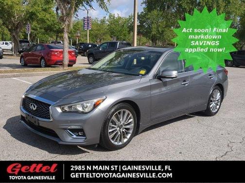 2022 INFINITI Q50 LUXE