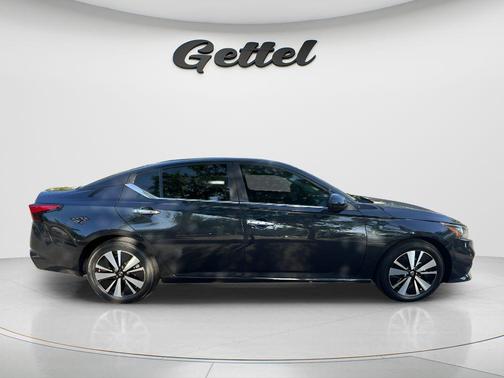 Blue Metallic 2021 Nissan Altima 2.5 SV