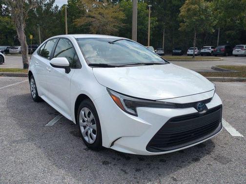 2023 Toyota Corolla Hybrid XLE