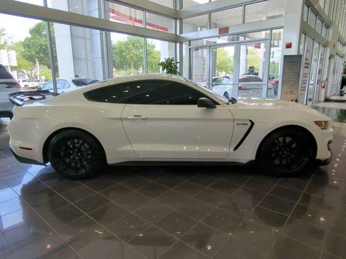 2019 Ford Shelby GT350 Base