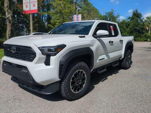 2025 Toyota Tacoma Hybrid TRD Off Road