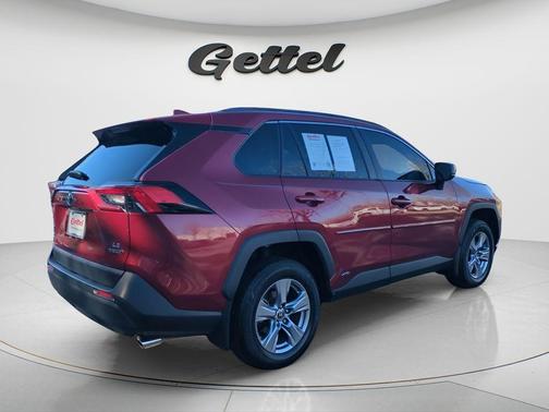 2022 Toyota RAV4 Hybrid LE