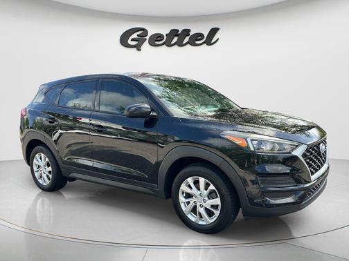 Black Noir Pearl 2019 Hyundai TUCSON SE