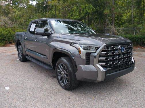 2023 Toyota Tundra Hybrid Platinum