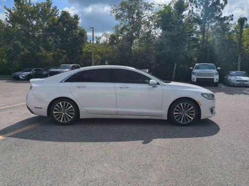 2017 Lincoln MKZ Select