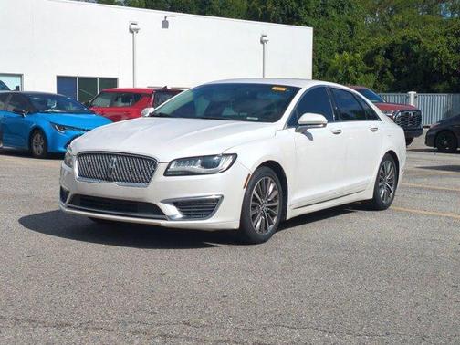 2017 Lincoln MKZ Select