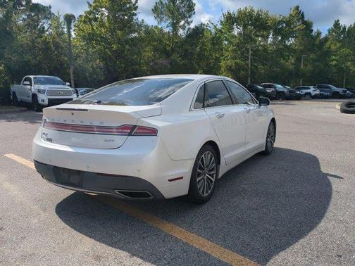 2017 Lincoln MKZ Select