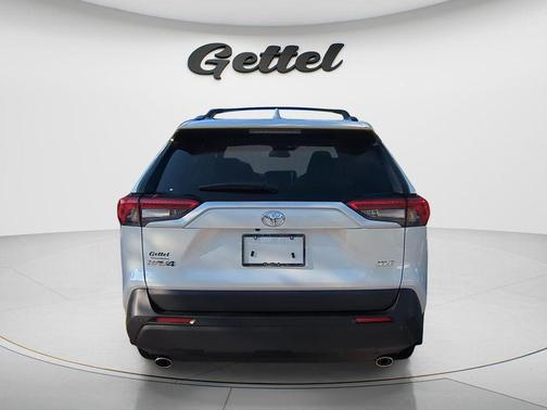 Wind Chill Pearl 2025 Toyota RAV4 XLE Premium