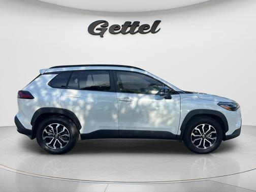 Pearl 2026 Toyota Corolla Cross Hybrid SE