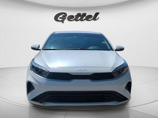 Snow White Pearl 2023 Kia Forte LXS