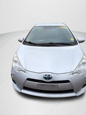 Classic Silver Metallic 2012 Toyota Prius c Two