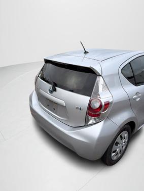 Classic Silver Metallic 2012 Toyota Prius c Two
