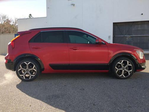 2023 Kia Niro EX Touring