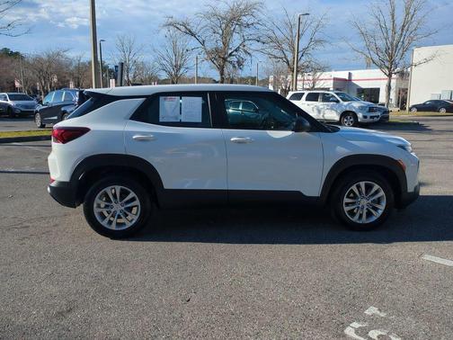 2022 Chevrolet Trailblazer LS