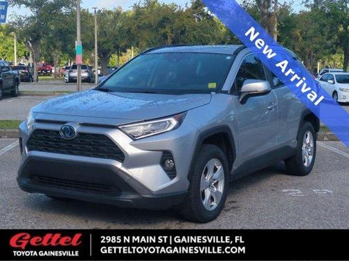 2020 Toyota RAV4 Hybrid XLE
