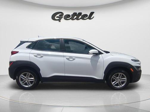 Lunar 2023 Hyundai KONA SE