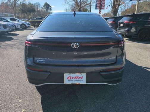 2024 Toyota Crown Platinum