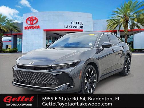 2024 Toyota Crown Platinum