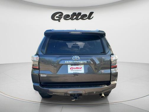 Magnetic Gray Metallic 2018 Toyota 4Runner SR5