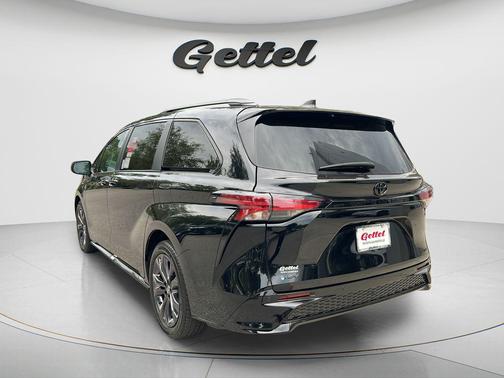 Midnight Black Metallic 2026 Toyota Sienna XSE 7 Passenger