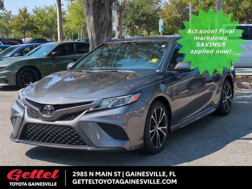 2020 Toyota Camry SE