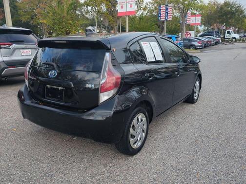2015 Toyota Prius c One