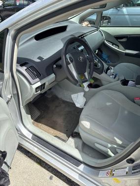 Classic Silver Metallic 2011 Toyota Prius II