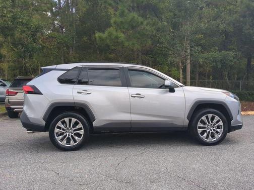 2023 Toyota RAV4 Limited