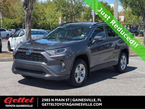 2020 Toyota RAV4 Hybrid XLE