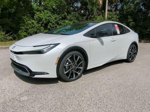 2025 Toyota Prius Plug-In Hybrid XSE