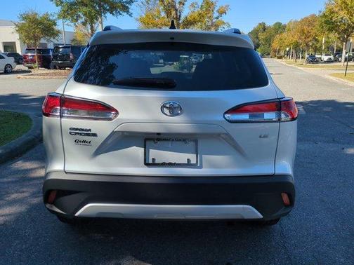 2025 Toyota Corolla Cross LE