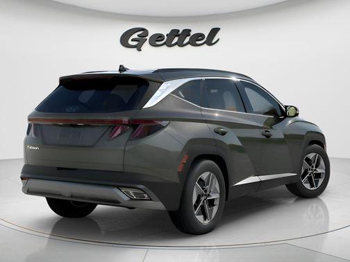 Green 2025 Hyundai TUCSON SEL Convenience